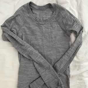 Lululemon black and white striped swiftly tech long sleeve